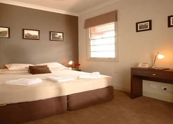Royal Hotel Gympie Ngoại thất bức ảnh